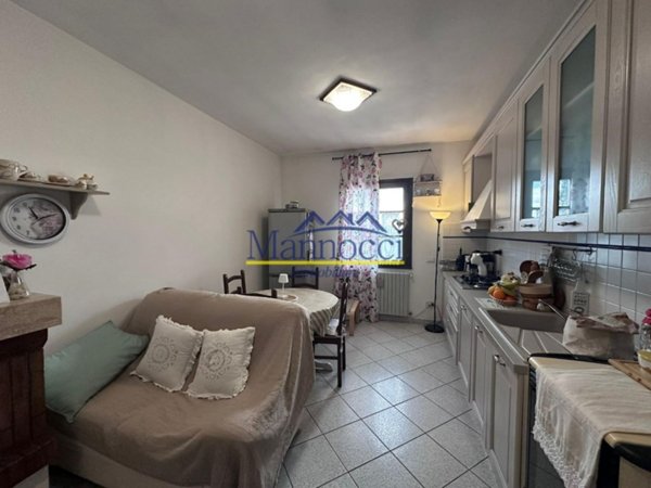 casale in vendita a Cascina