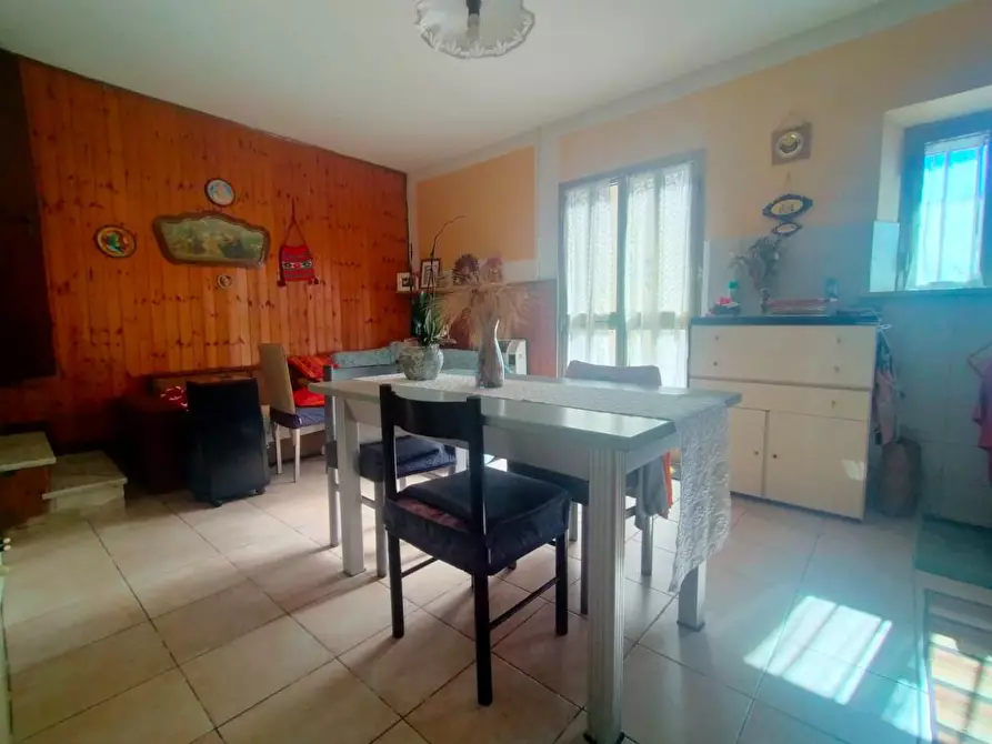 casa indipendente in vendita a Cascina in zona San Lorenzo a Pagnatico