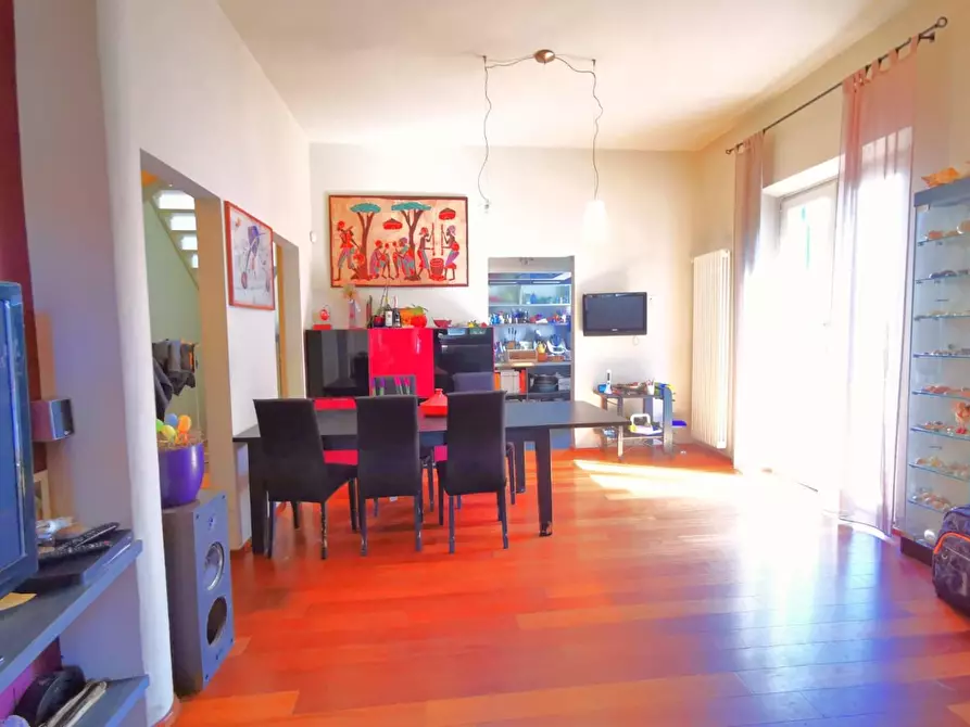 casa indipendente in vendita a Cascina in zona San Lorenzo alle Corti