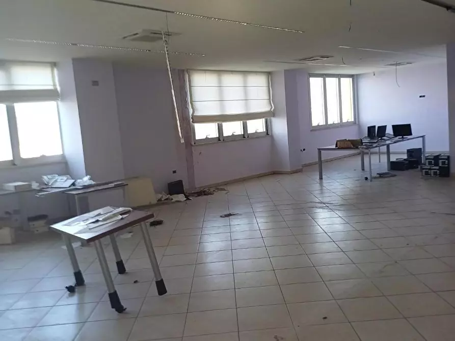 casale in vendita a Cascina