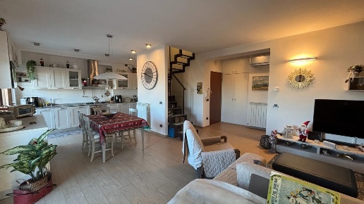 appartamento in vendita a Cascina