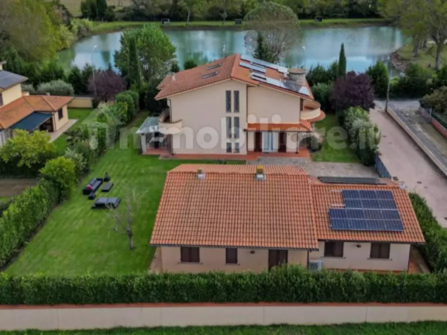 casa indipendente in vendita a Cascina