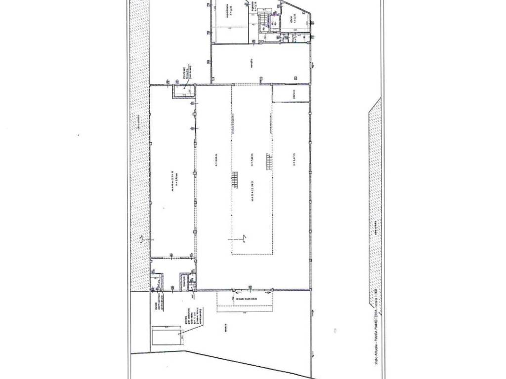 locale commerciale in vendita a Cascina