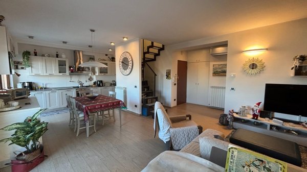 appartamento in vendita a Cascina