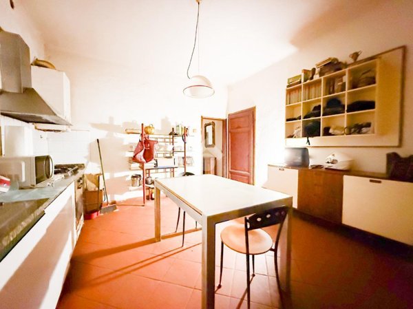 casa indipendente in vendita a Cascina in zona San Lorenzo alle Corti