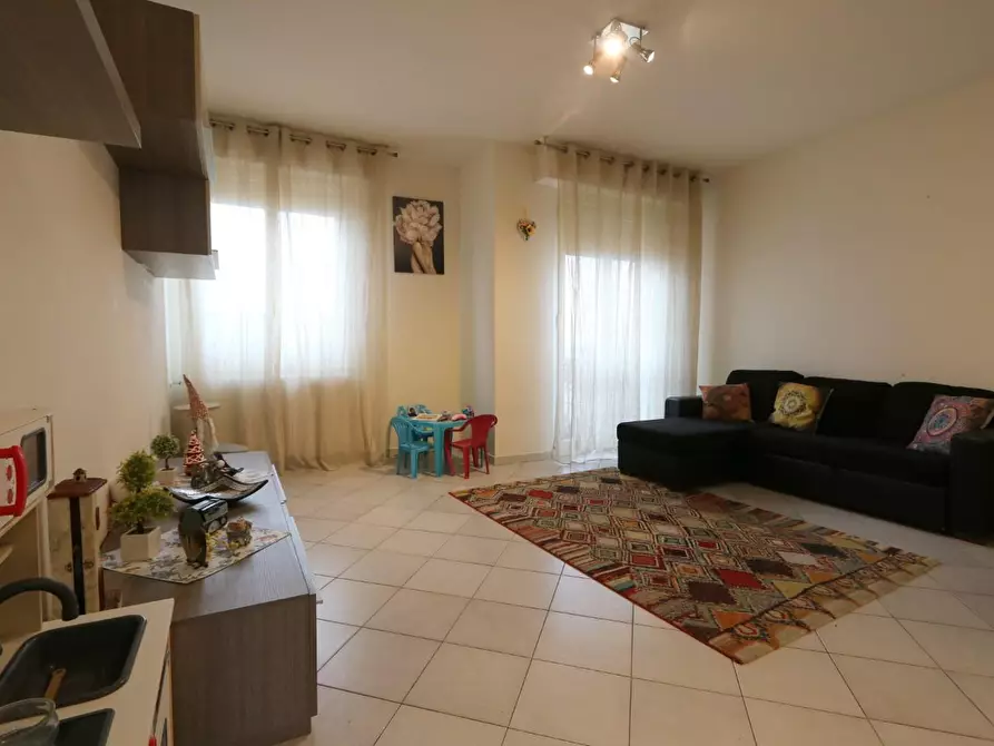 casale in vendita a Cascina