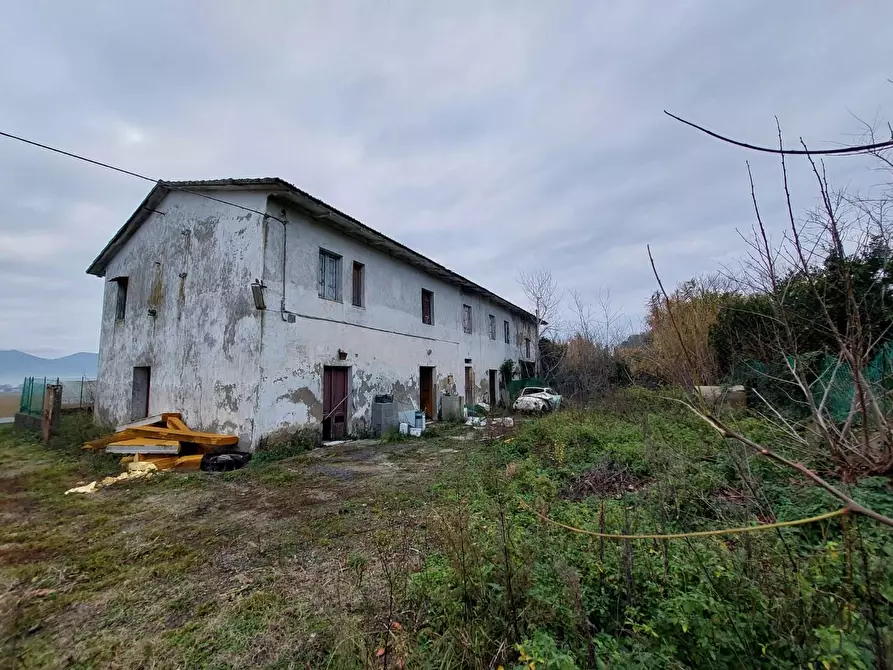 casale in vendita a Cascina