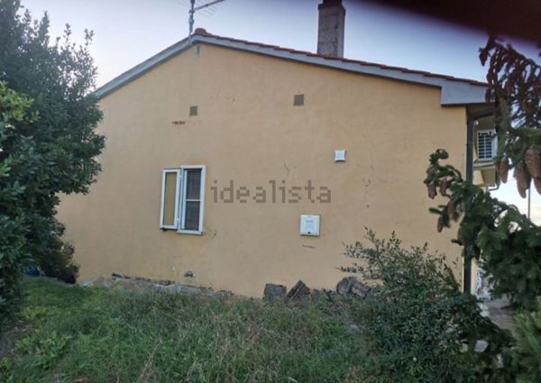 casa indipendente in vendita a Cascina