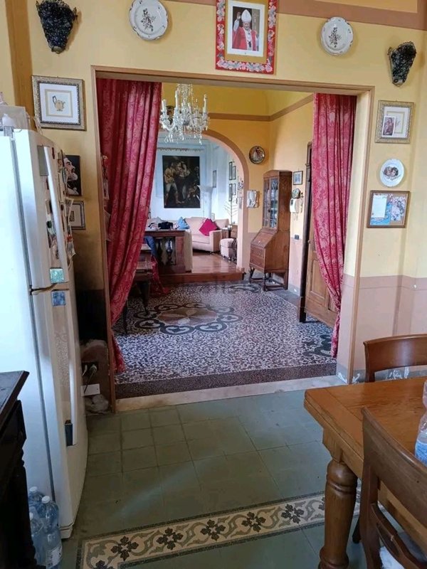 casa indipendente in vendita a Cascina