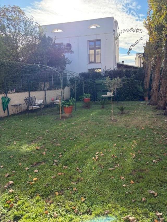 casa indipendente in vendita a Cascina in zona Navacchio