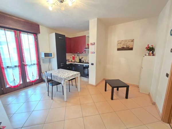 casale in vendita a Cascina