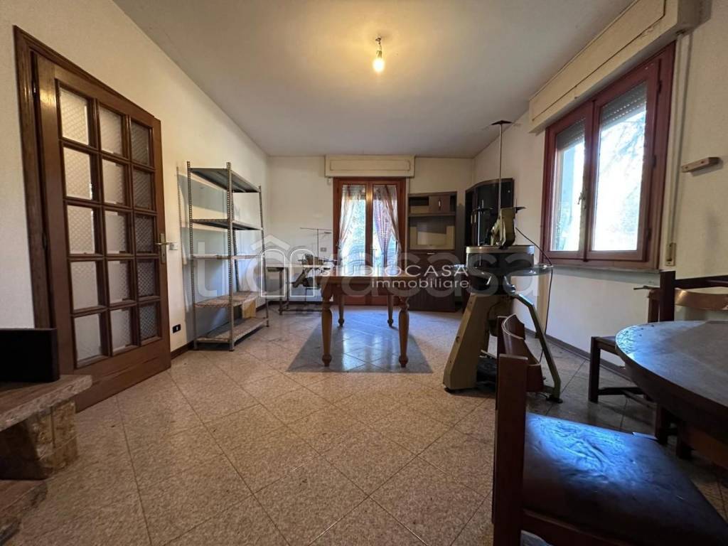 casa indipendente in vendita a Cascina in zona San Frediano a Settimo