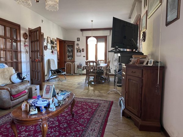 casa indipendente in vendita a Cascina in zona San Frediano a Settimo