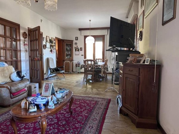casa indipendente in vendita a Cascina in zona San Frediano a Settimo