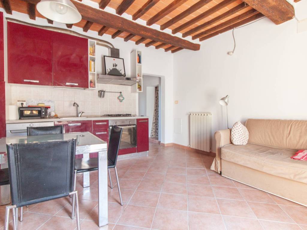 appartamento in vendita a Cascina in zona San Lorenzo a Pagnatico