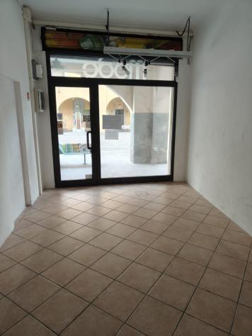 casale in vendita a Cascina