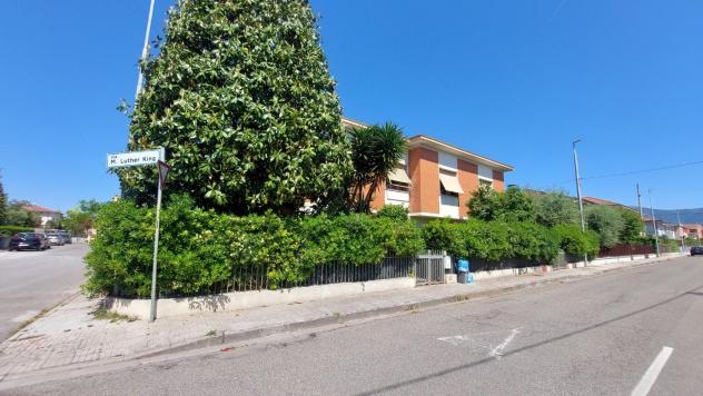 casa indipendente in vendita a Cascina in zona Casciavola