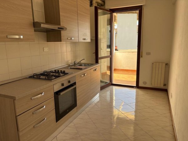 casale in vendita a Cascina