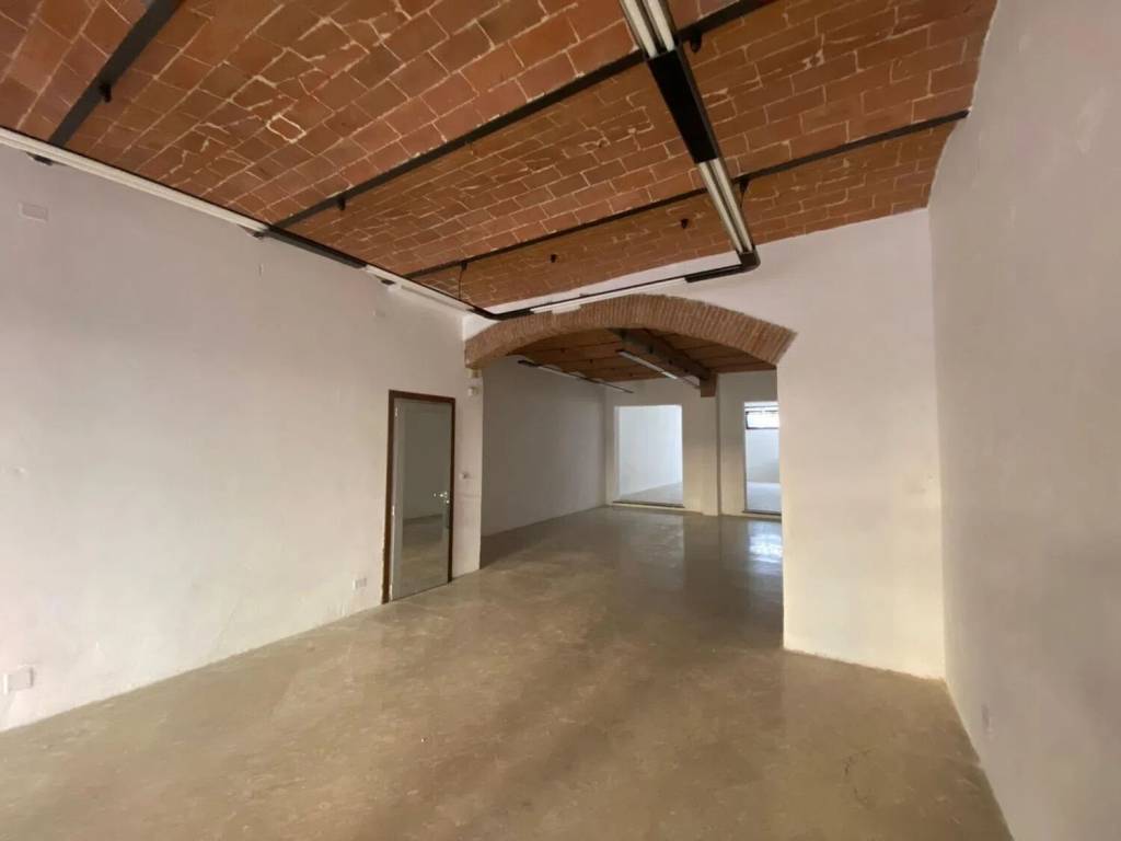 casale in vendita a Cascina