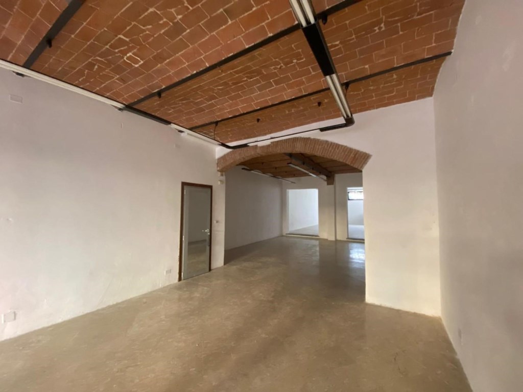 casale in vendita a Cascina