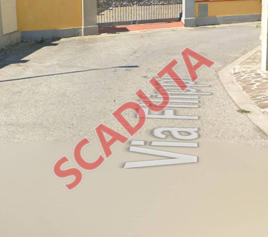 negozio in vendita a Cascina