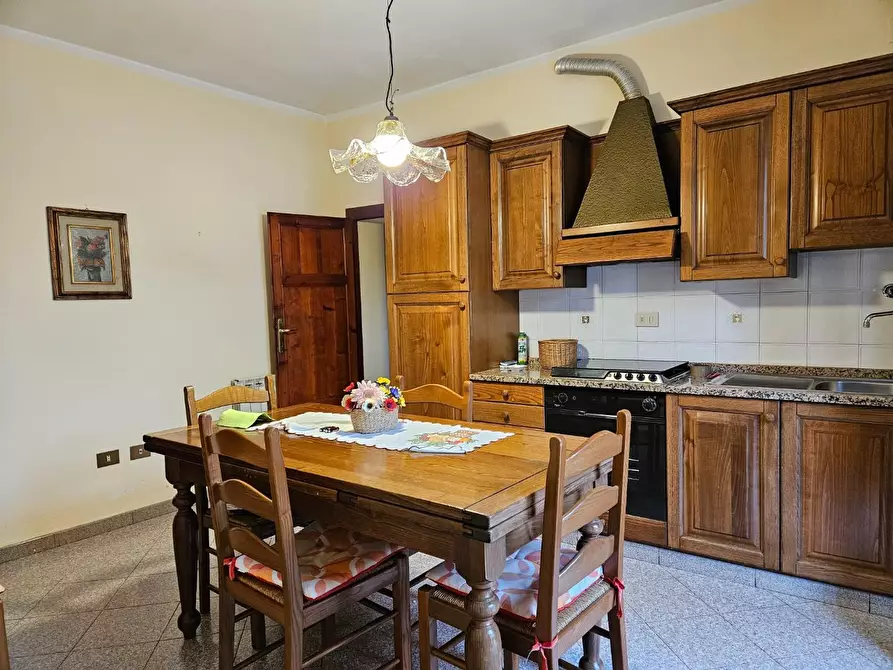 casale in vendita a Cascina in zona Casciavola