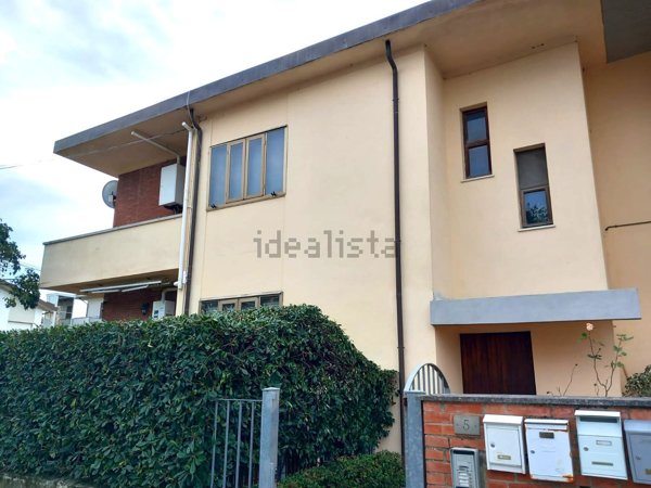 appartamento in vendita a Cascina in zona Titignano