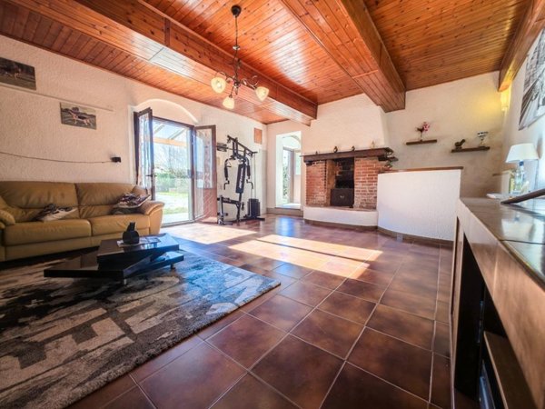 casa indipendente in vendita a Cascina in zona Navacchio