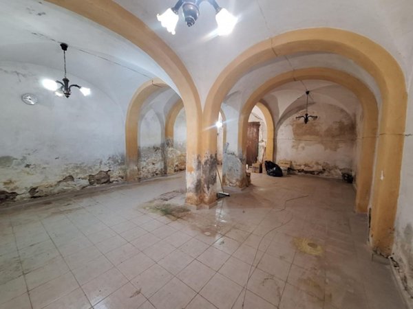 casale in vendita a Cascina