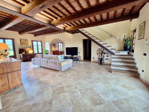 casa indipendente in vendita a Cascina in zona San Lorenzo a Pagnatico