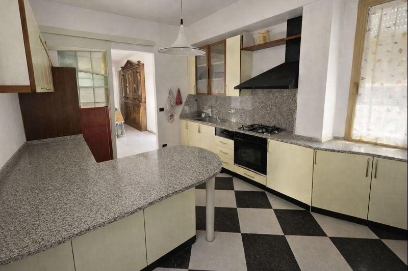 appartamento in vendita a Cascina in zona Marciana