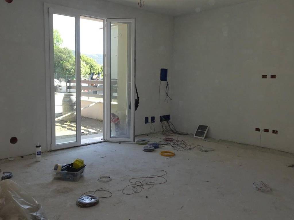 casa indipendente in vendita a Cascina