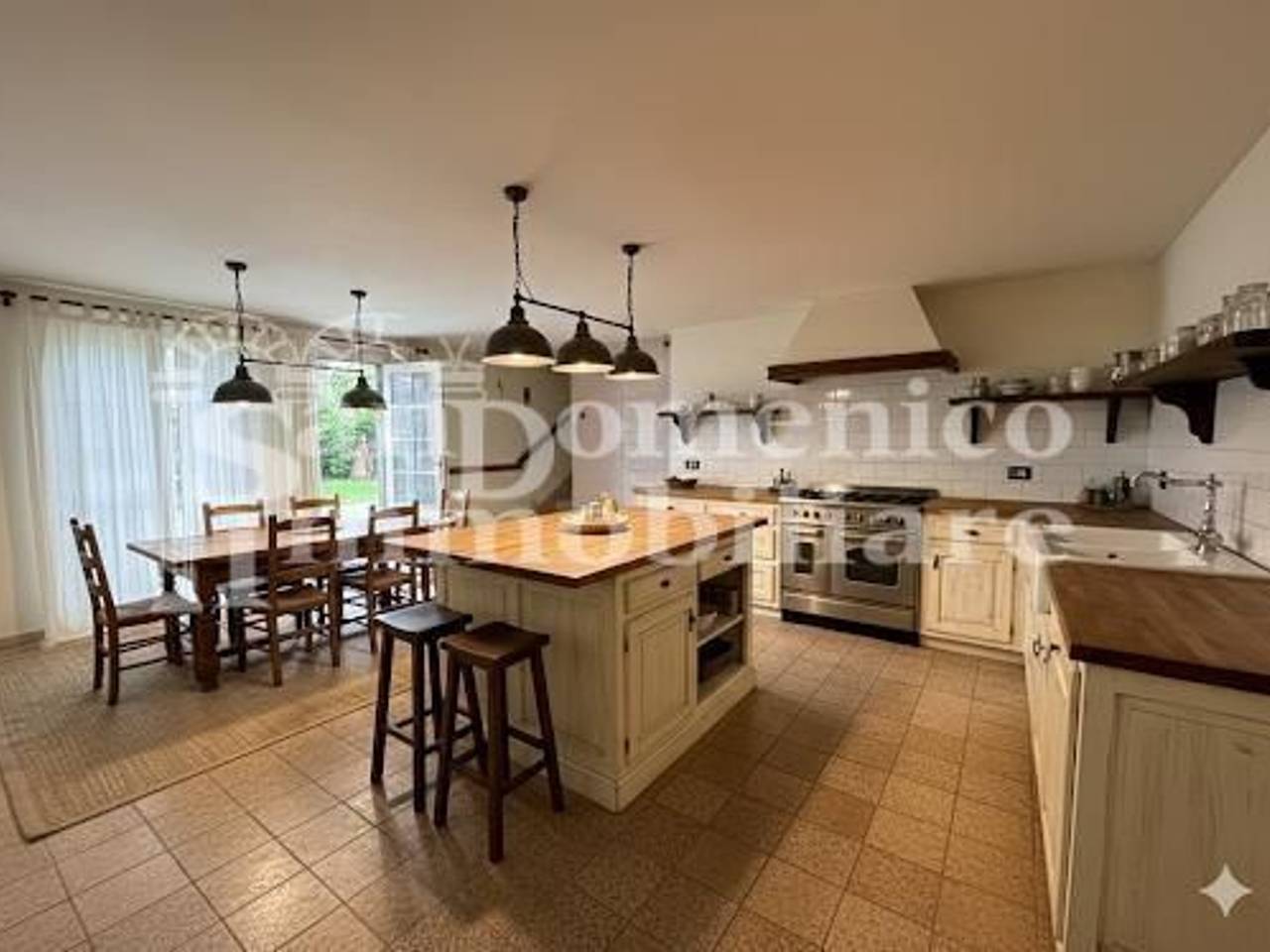 casa indipendente in vendita a Cascina in zona Navacchio