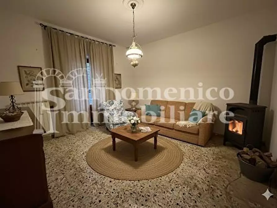 casa indipendente in vendita a Cascina in zona Navacchio