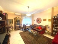 casale in vendita a Cascina