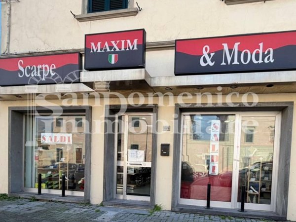 casale in vendita a Cascina in zona Navacchio