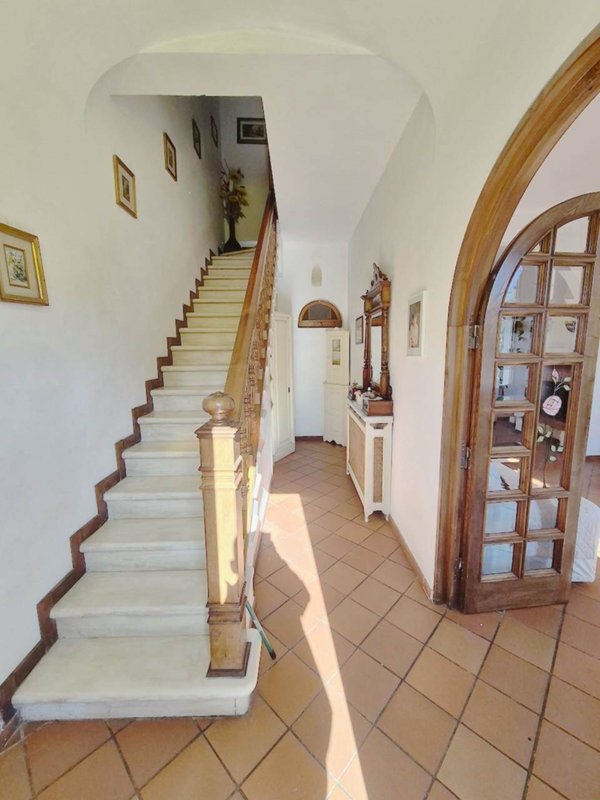 appartamento in vendita a Cascina in zona Titignano