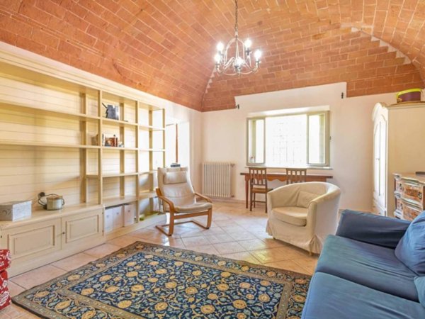 casa indipendente in vendita a Cascina in zona Ripoli