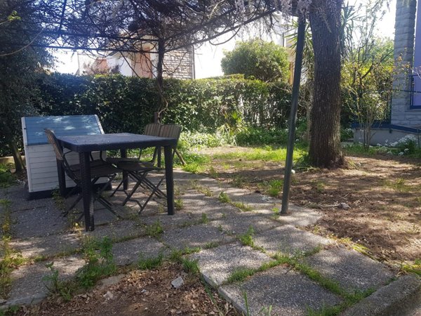 casa indipendente in vendita a Cascina in zona San Lorenzo alle Corti
