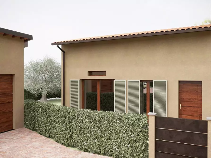 casa indipendente in vendita a Cascina