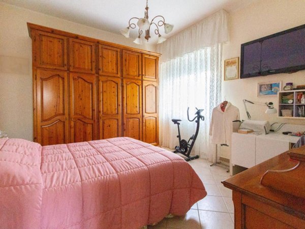 casale in vendita a Cascina