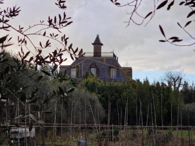 casa indipendente in vendita a Cascina