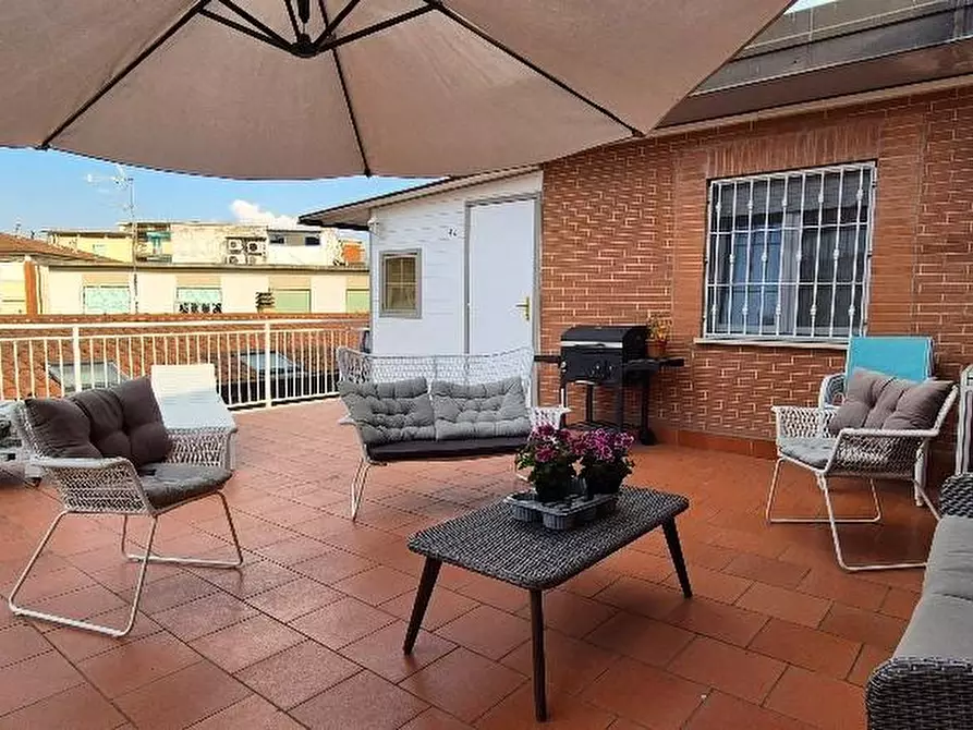 casale in vendita a Cascina in zona Navacchio