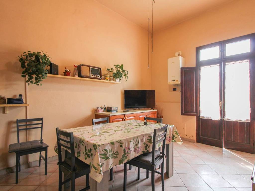 casa indipendente in vendita a Cascina in zona Ripoli