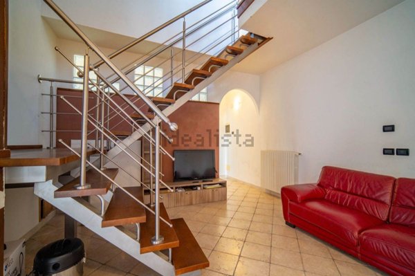 casa indipendente in vendita a Cascina in zona Visignano