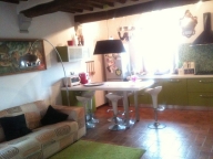 casale in vendita a Cascina