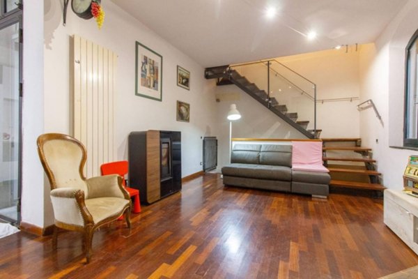 casale in vendita a Cascina in zona Navacchio