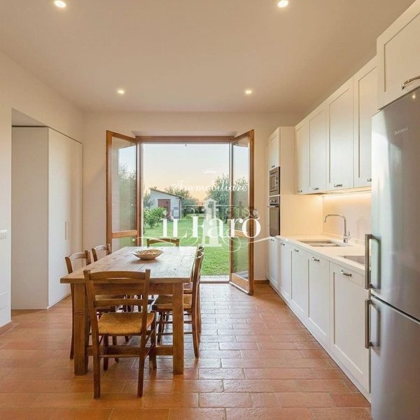 casa indipendente in vendita a Cascina in zona San Frediano a Settimo