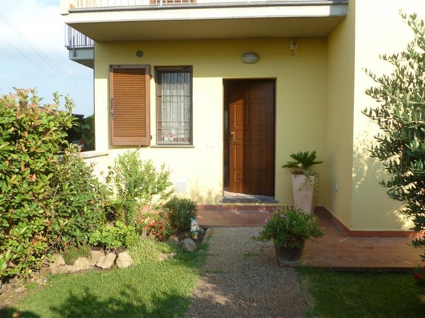 appartamento in vendita a Cascina in zona Visignano