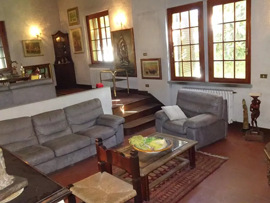 casa indipendente in vendita a Cascina